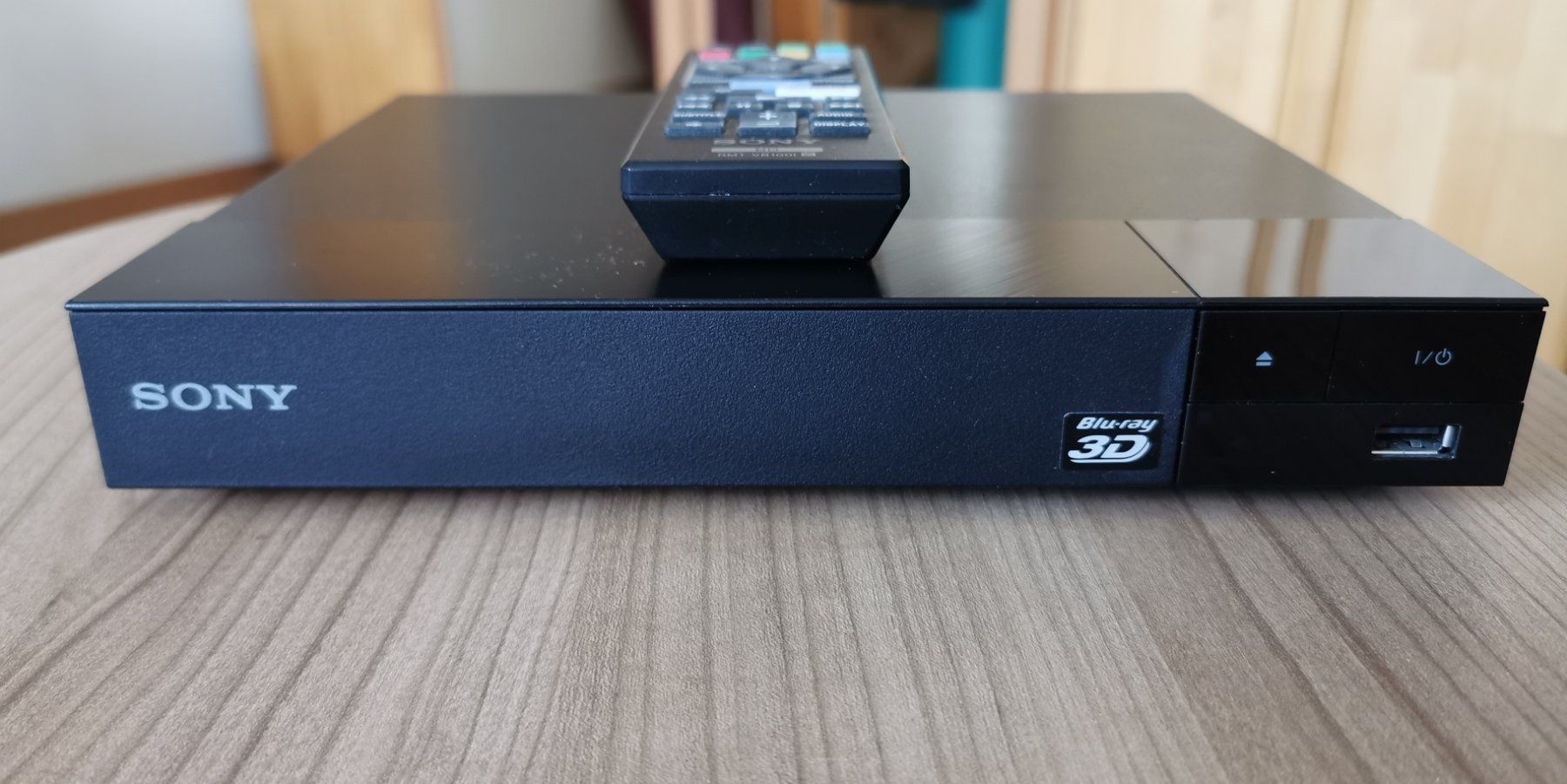 Alle DVDs: Lecteur Blu-ray SONY BDP-S4500 3D avec télécommande – Neu (gemäss Beschreibung) aus Genève von pie_9syz