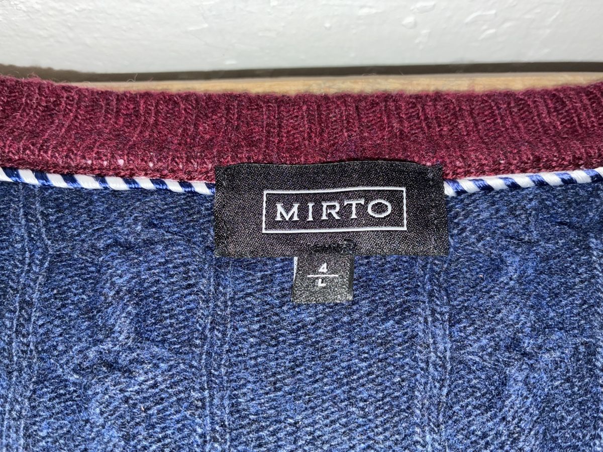 Pullover & Sweatshirts: Mirto Pullover dunkelblau Grösse L Zopfmuster – Gebraucht aus St. Gallen von Joao_Serralheiro 1