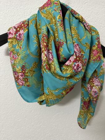 Dreieckstuch mit Blumen, wie neu