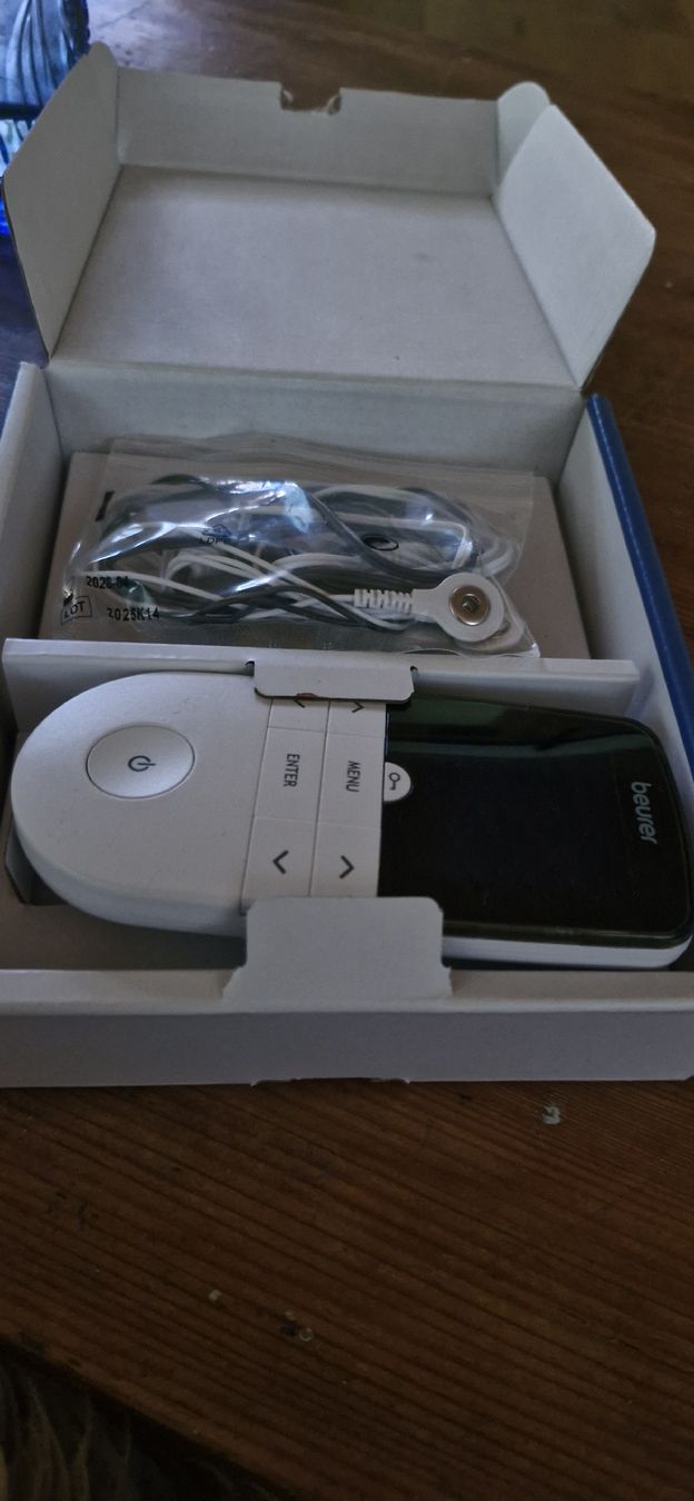 Beurer Attrezzature mediche: Beurer EM 80 Digital TENS/EMS  – Usato da Lommiswil venduto da Flumer1 1