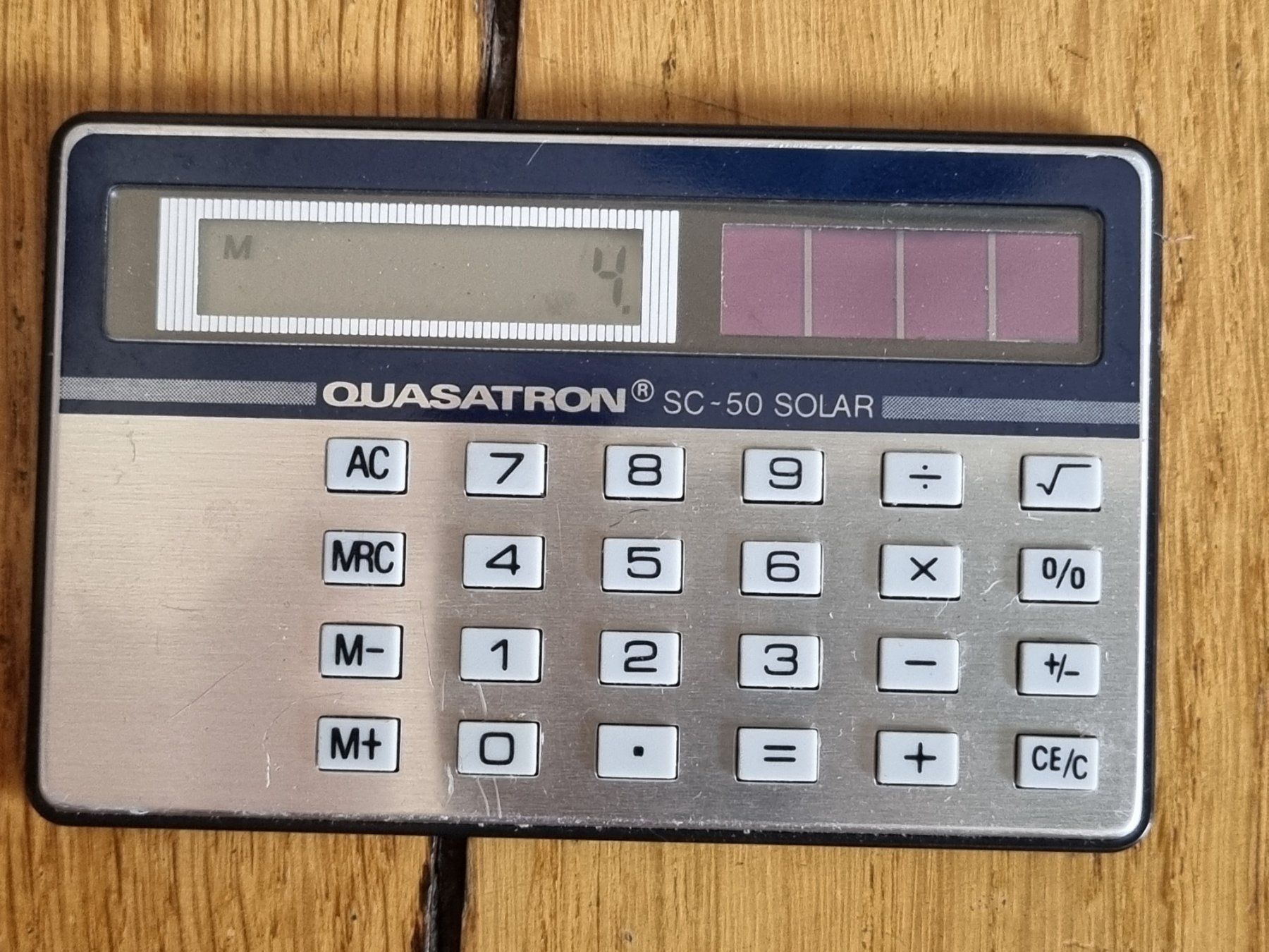 Calcolatrici tascabili: Quasatron Taschenrechner – Usato da Schaffhausen venduto da Leveron13