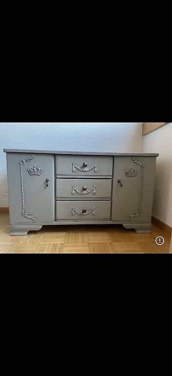 Cassettiere: Vintagekommode Shabby chic – Usato da Düdingen venduto da nad_82f5