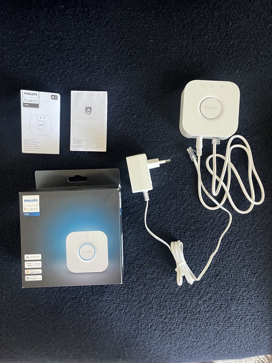 Philips Hub & Switch: Phillips Hue Bridge brandnew – Nuovo e nell'imballaggio originale da zürich venduto da schmid1234