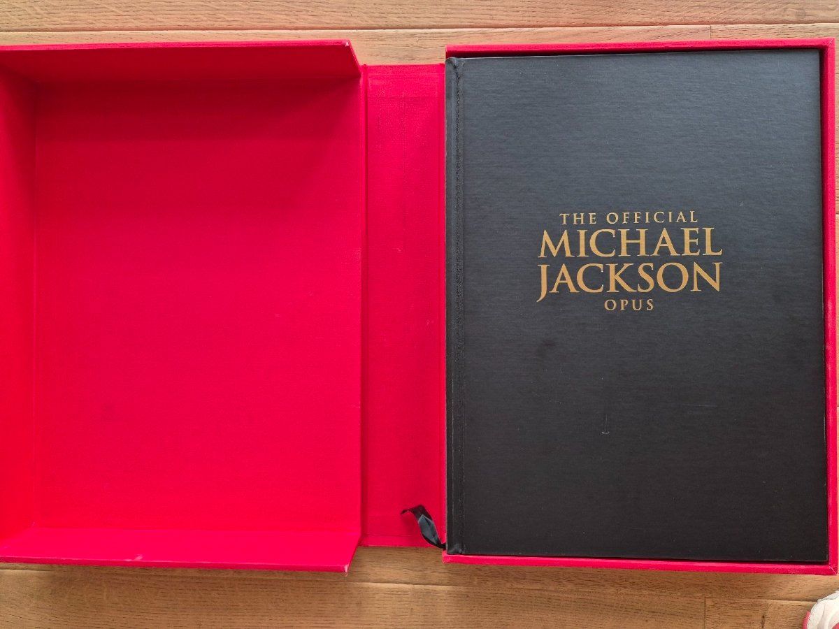 Libri: Michael Jackson : livre OPUS – Usato da Savièse venduto da coeur88 3