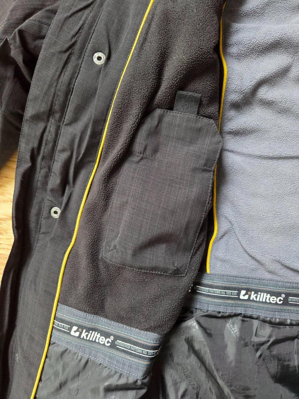 Jacken: Schöne Outdoorjacke schwarz von Killtec – Gebraucht aus St. Gallen von dovercametome 5