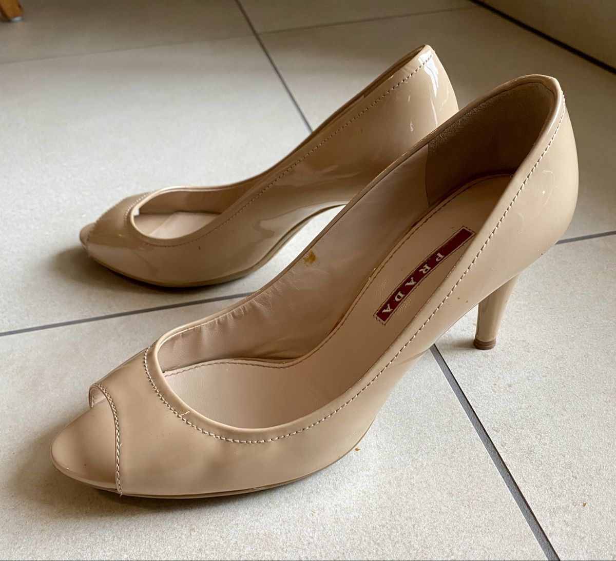 Prada Scarpe da donna: SCHUHE PRADA BEIGE – Usato da Eglisau venduto da Lara0 3
