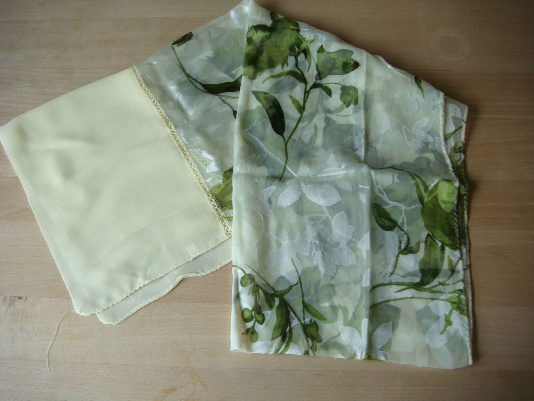 Foulard & Sciarpe: eleganter, langer  Seidenschal – Nuovo (secondo la descrizione) da Meilen venduto da Feldmeilen