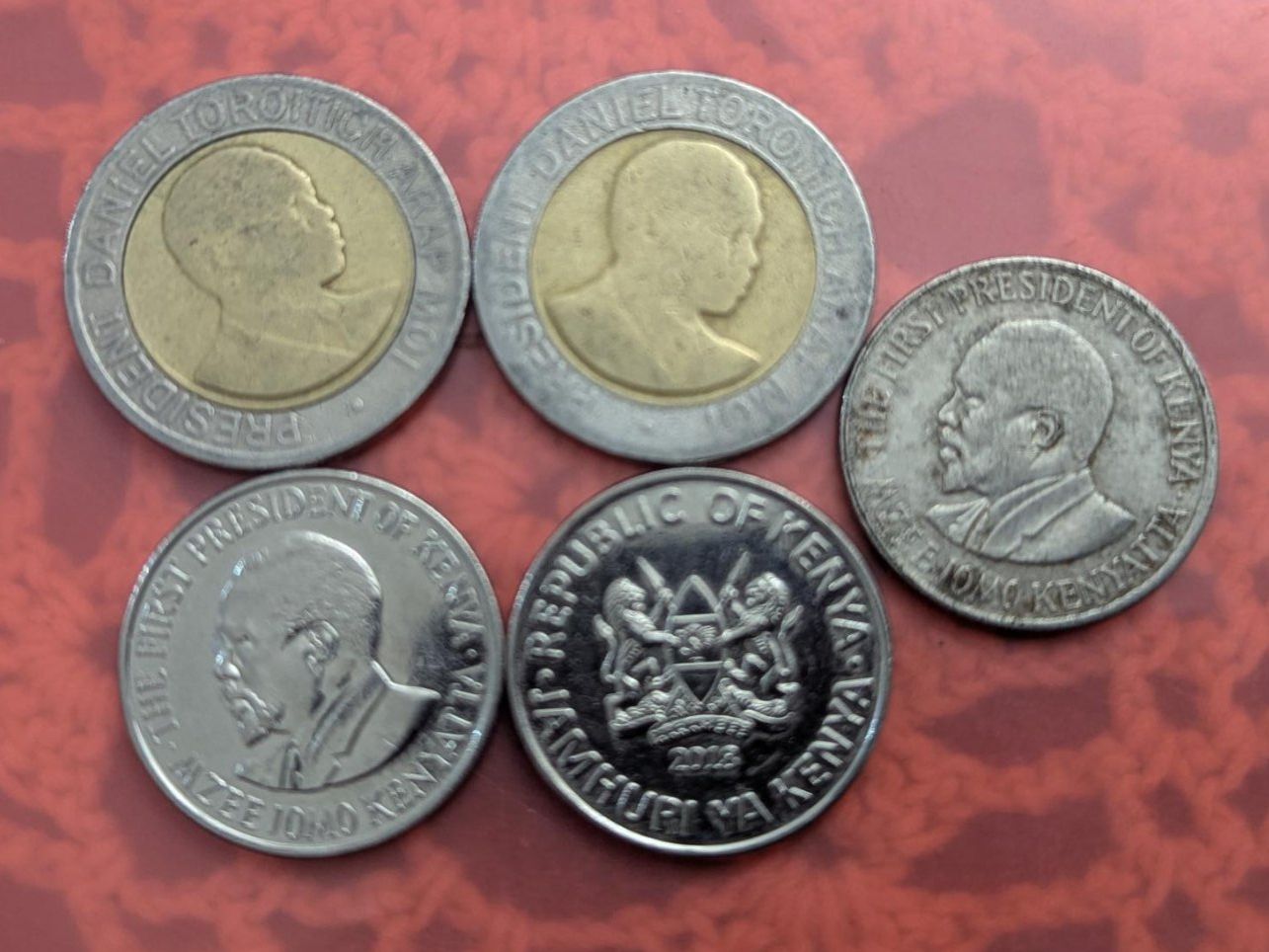 Alle Münzen: Kenya circulating coins,delivery mi September – Gebraucht aus Porrentruy von jmbechir 1
