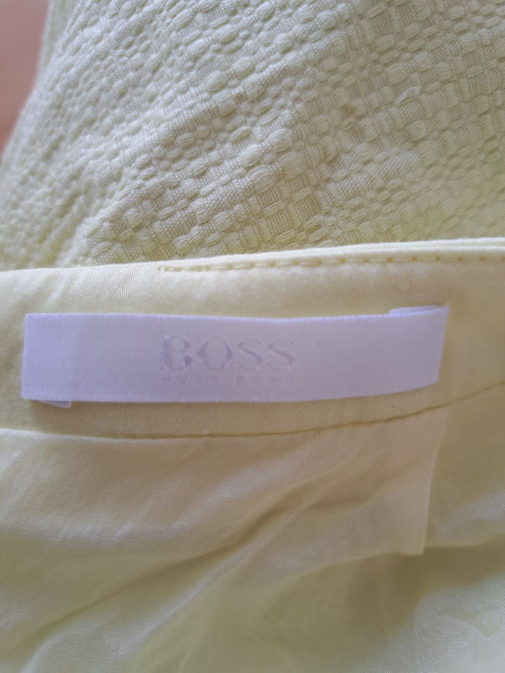 Hugo Boss Gonne: Hugo Boss Rock – Usato da Thalwil venduto da sternenstaub369 1