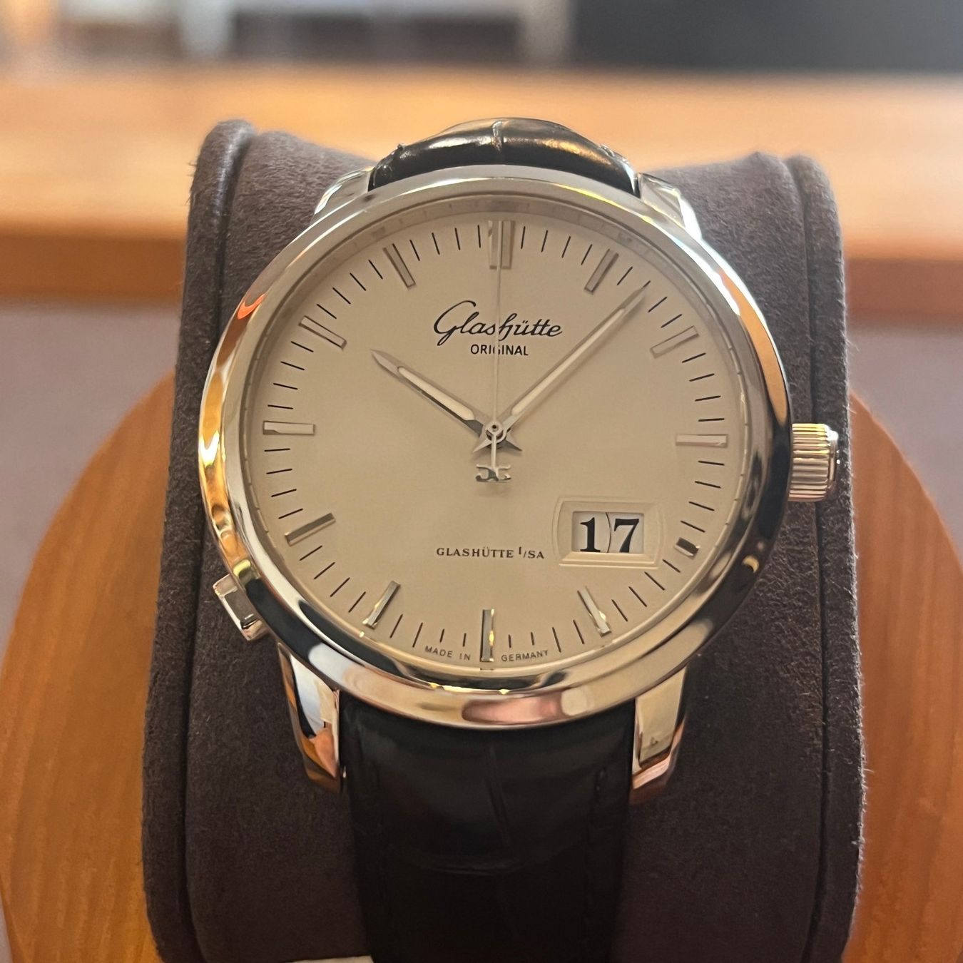 Glashütte Orologi: FLASH SALE Glashütte Original Senator Panorama Date – Usato da Carouge GE venduto da Watchaser