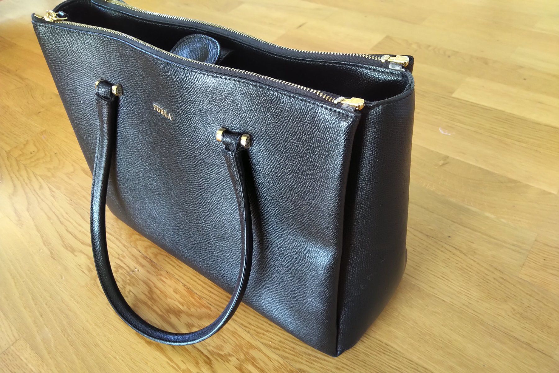 Furla Taschen für Damen: Furla Shopper Schultertasche Leder schwarz wie NEU – Gebraucht aus Stäfa von fra_k8kk 3