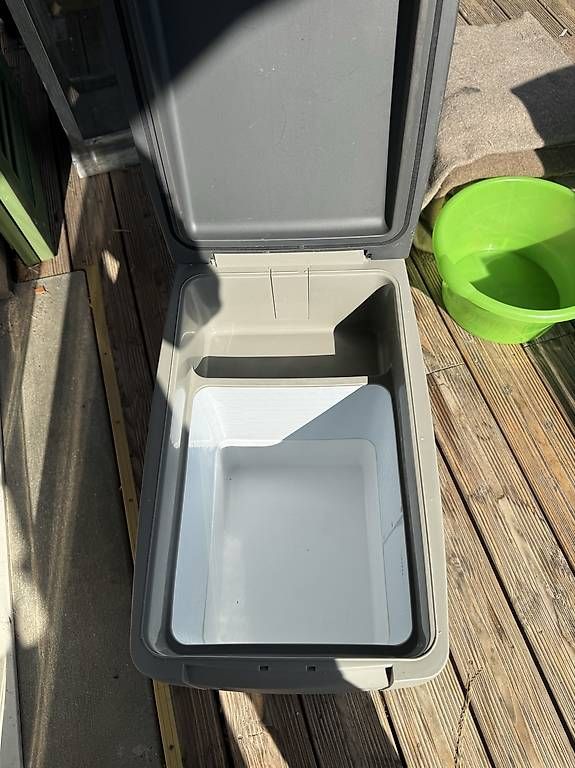 Frigoriferi & Refrigeratori: Kompressor Kühlbox Waeco – Usato da Emmenbrücke venduto da jas_2nfq 1