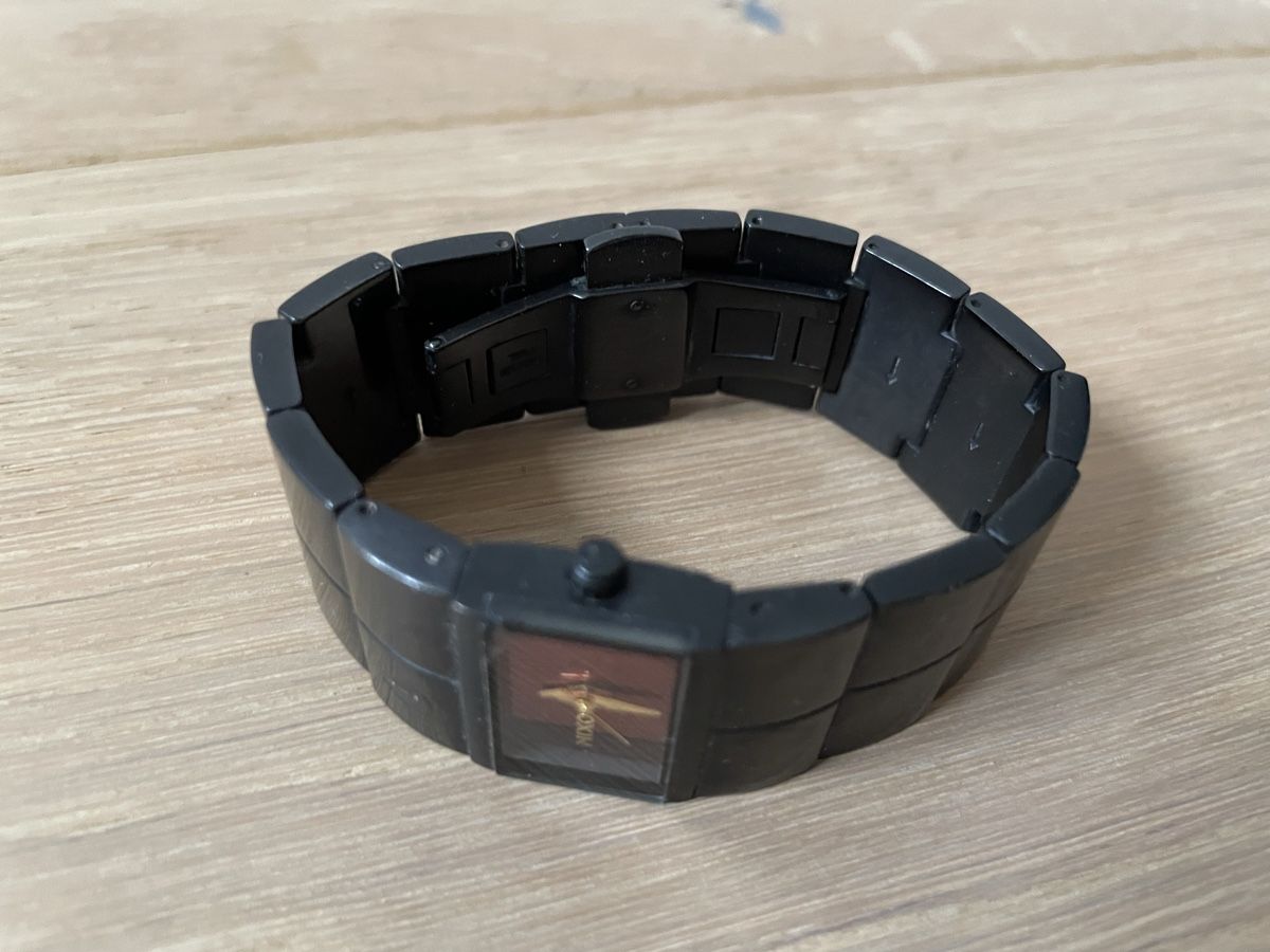Nixon Orologi: Armband Uhr Nixon – Usato da Aarwangen venduto da erd_ngx8 2