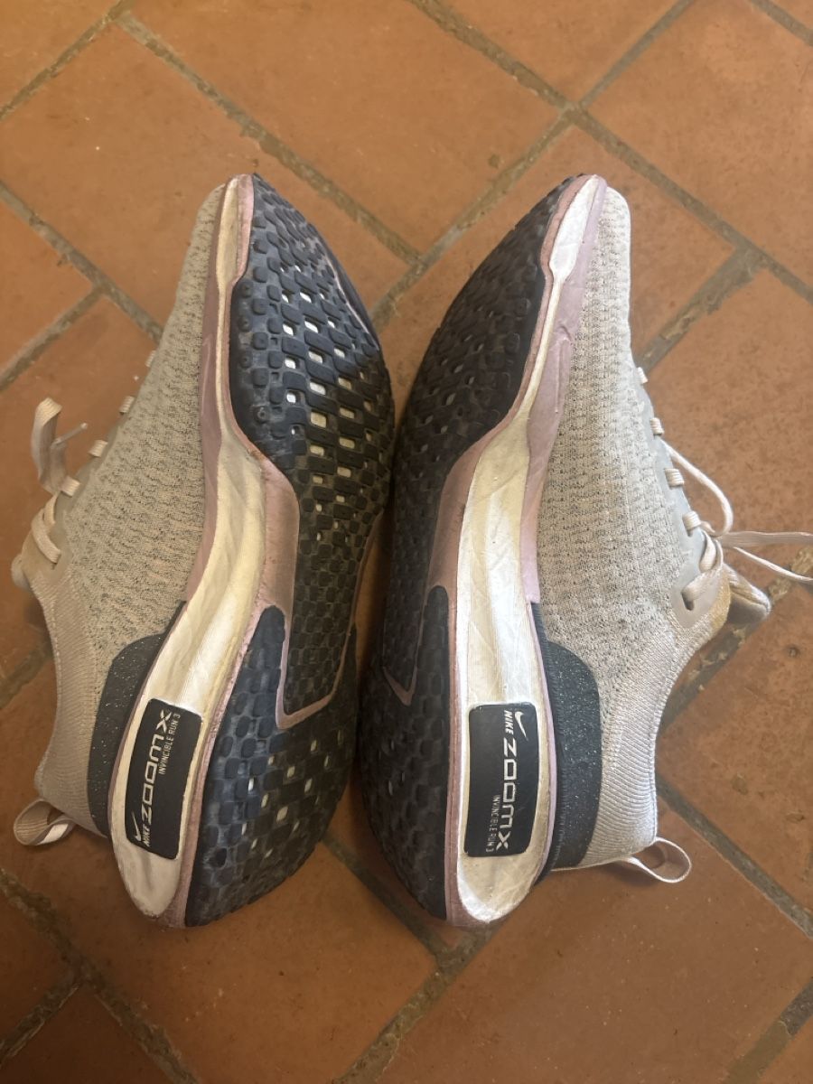 Nike Chaussures femmes: Nike zoom invincible run 3 – D'occasion à Zürich par ritzo1 2