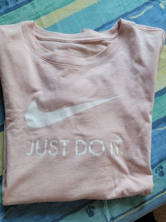 Nike T-Shirt Gr. XL Rosa Sommerliche Sportkleidung 55