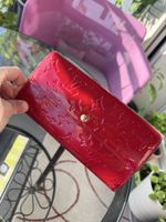 Louis Vuitton Geldbörse lackiert rot