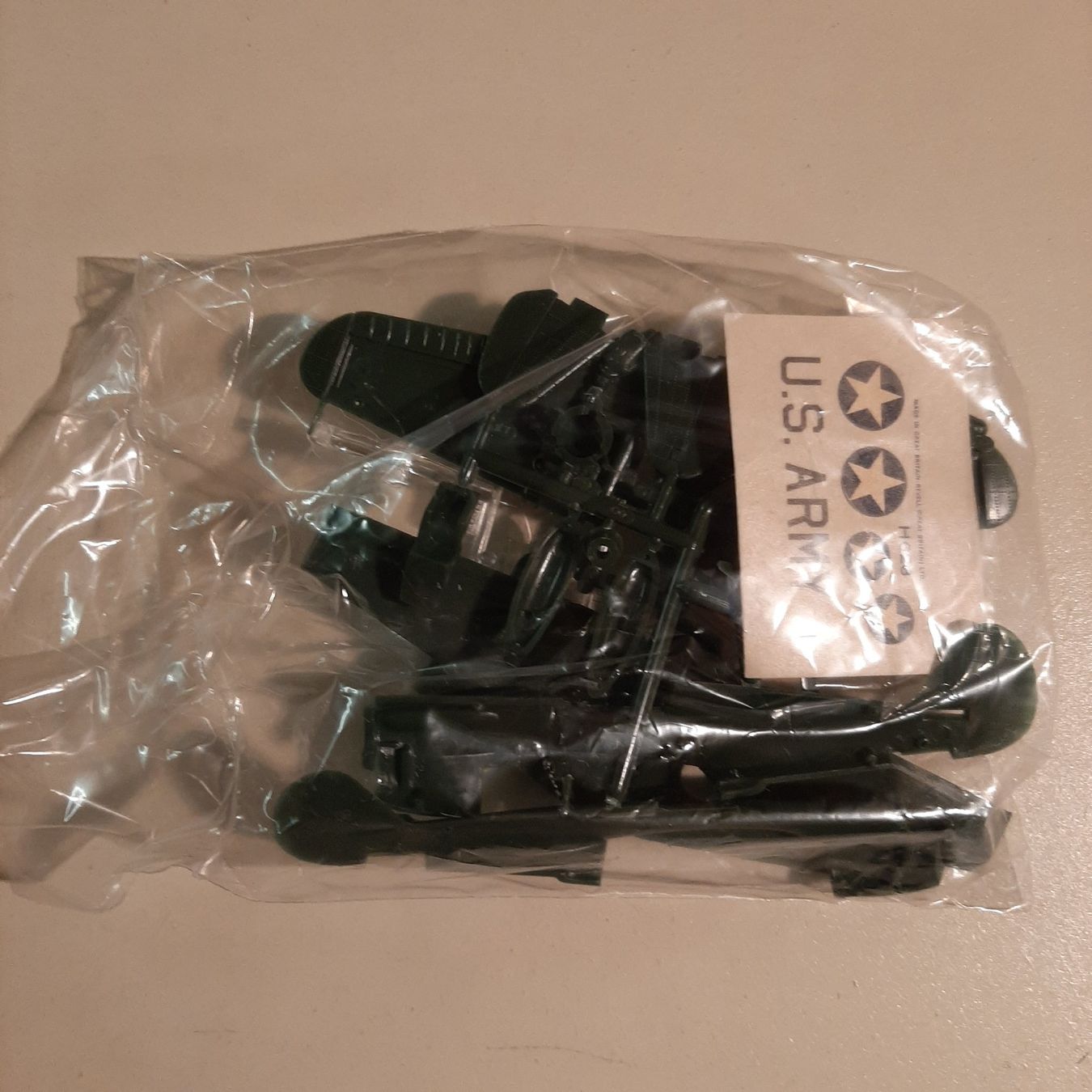 Revell Kit di modellismo & Modellini statici: 2908 ... Curtiss P-40 E Warhawk ... Revell H-623 – Usato da Bonstetten venduto da Benibanny59 2