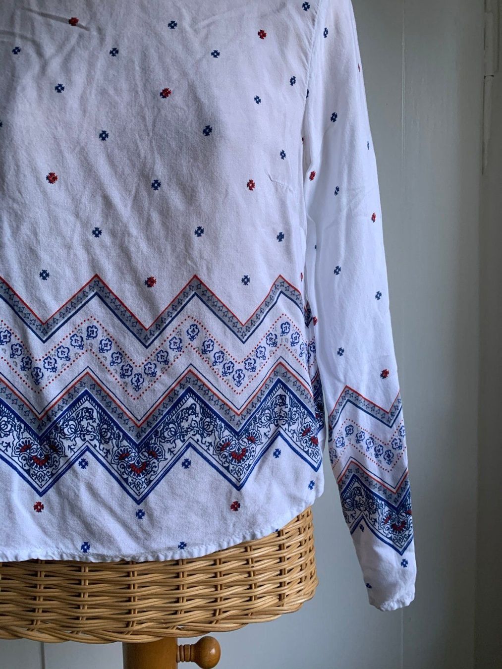 H&M Blusen: Blusenoberteil weiss gemustert - 36 – Gebraucht aus Zürich von Diazaio 1