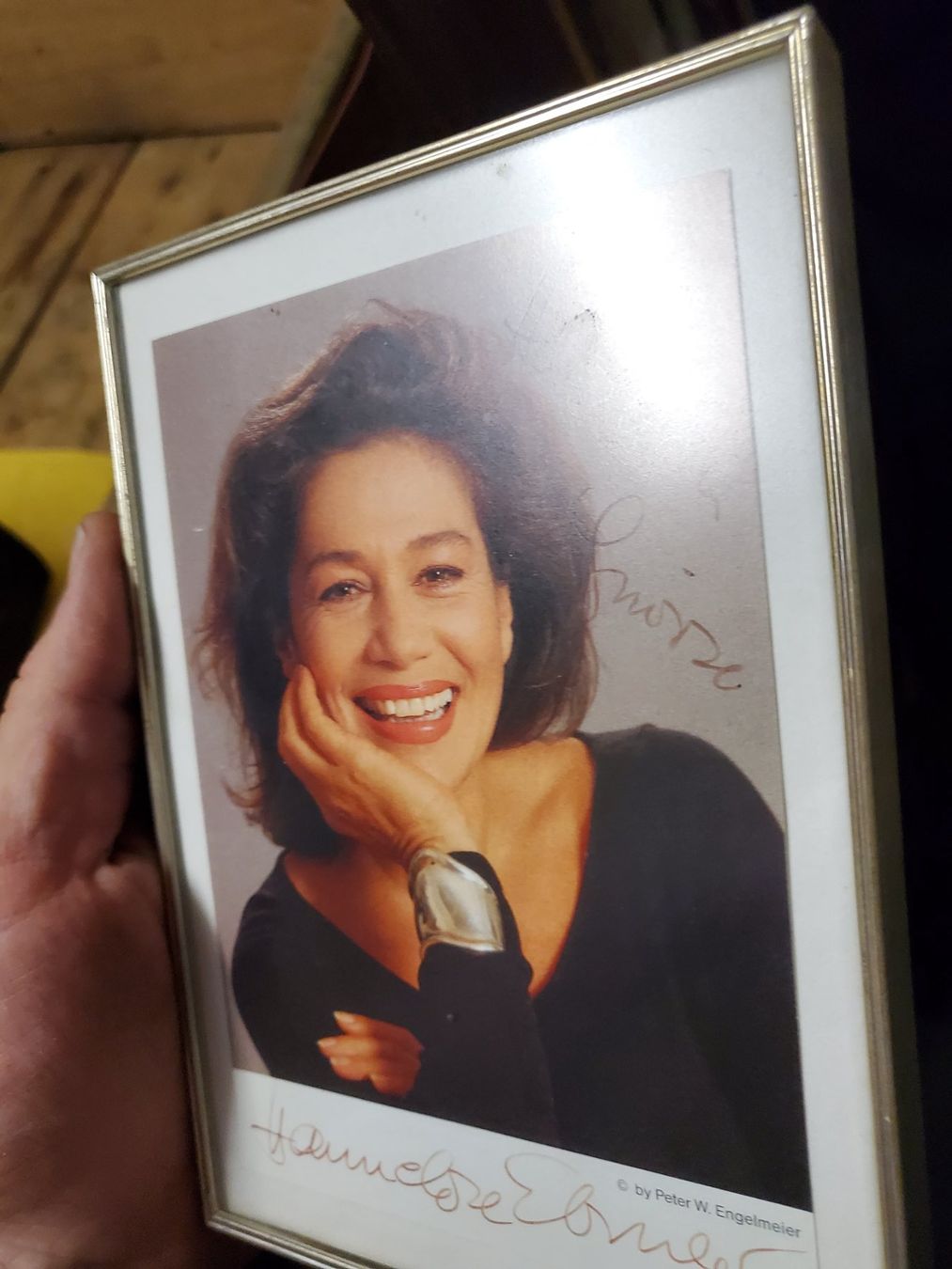 Autografi: Autogrammkarte Hannelore Elsner – Usato da Balsthal venduto da redcarpet 5