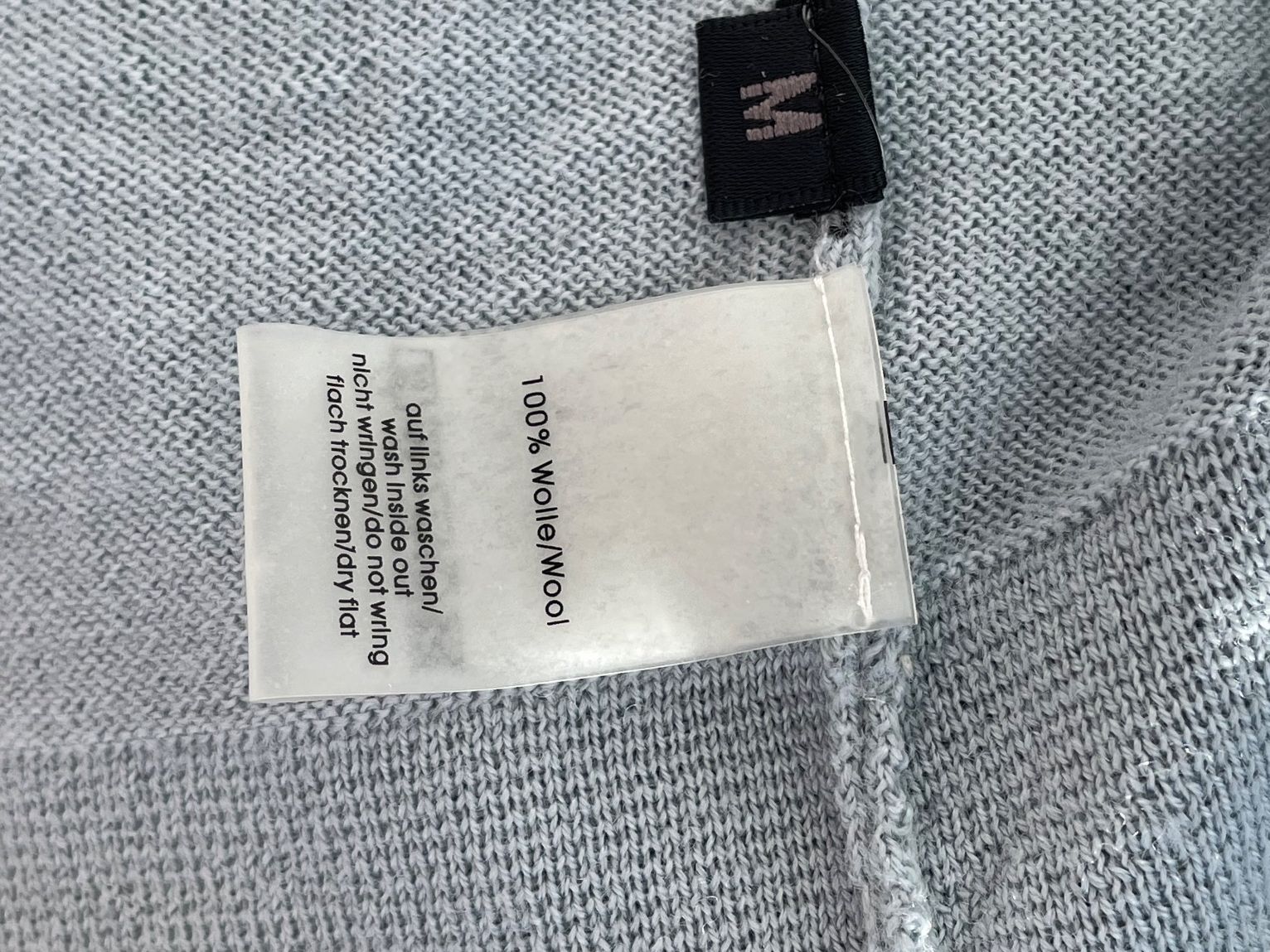Vestes: Stahlblaue Strickjacke FFC 100% feine Wolle – D'occasion à Zürich par Pamuk04 6
