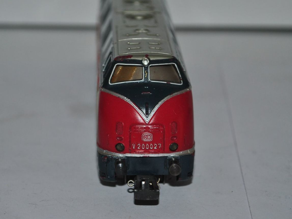 Märklin Modellini di ferrovie: Märklin Diesellok DB (PDB330) – Usato da Aarwangen venduto da Bahnsupport 2