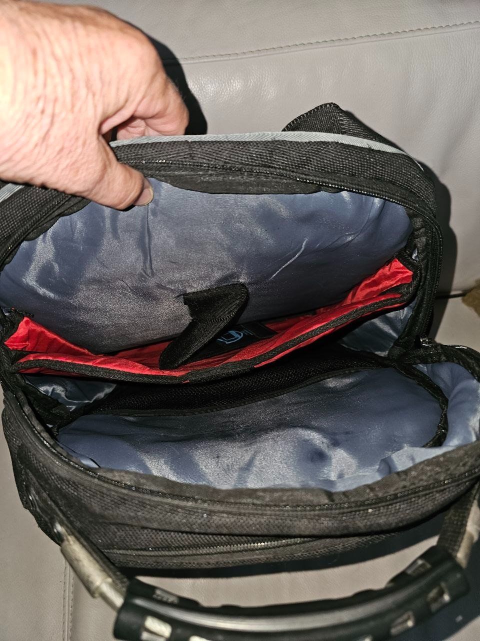Wenger Rucksäcke: Wenger Rucksack schwarz grau – Gebraucht aus Vira (Gambarogno) von zaubernuessli 5