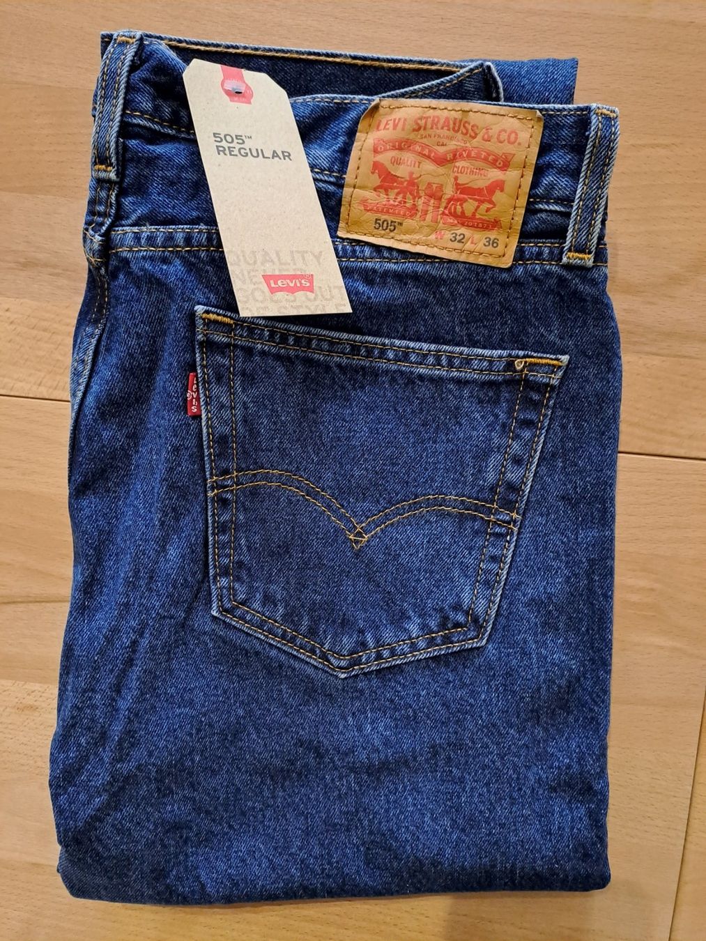 Levi's Jeans: Levis 505 W32 L36 – Nuovo e nell'imballaggio originale da Meyrin venduto da dijin