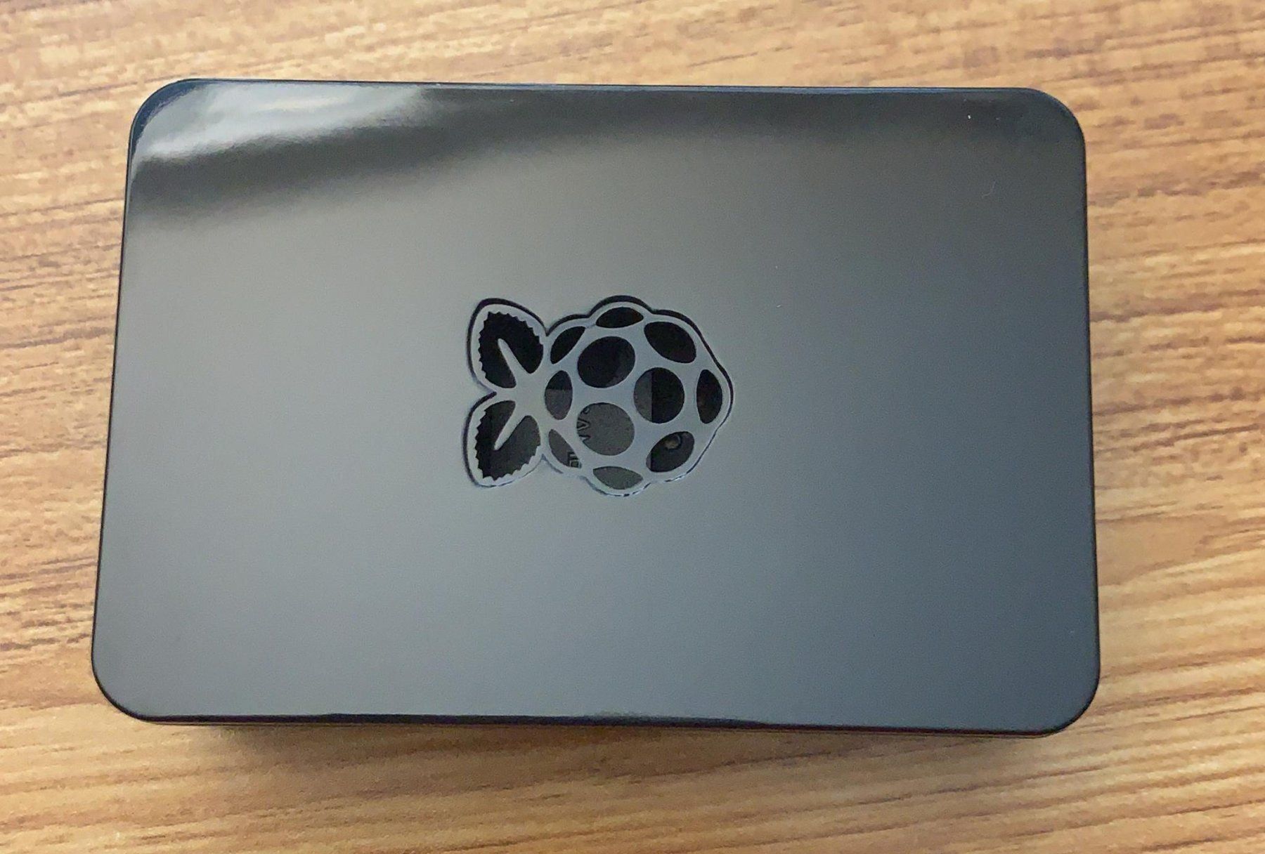 Custodie: Raspberry pi 3 Gehäuse – Nuovo e nell'imballaggio originale da Gebenstorf venduto da RetroFuture