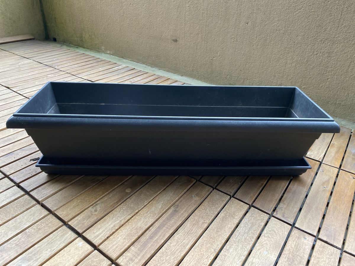 Blumentöpfe: Schwarzer Pflanzentröögli, 80 cm lang – Gebraucht aus Hittnau von Mag_cx76