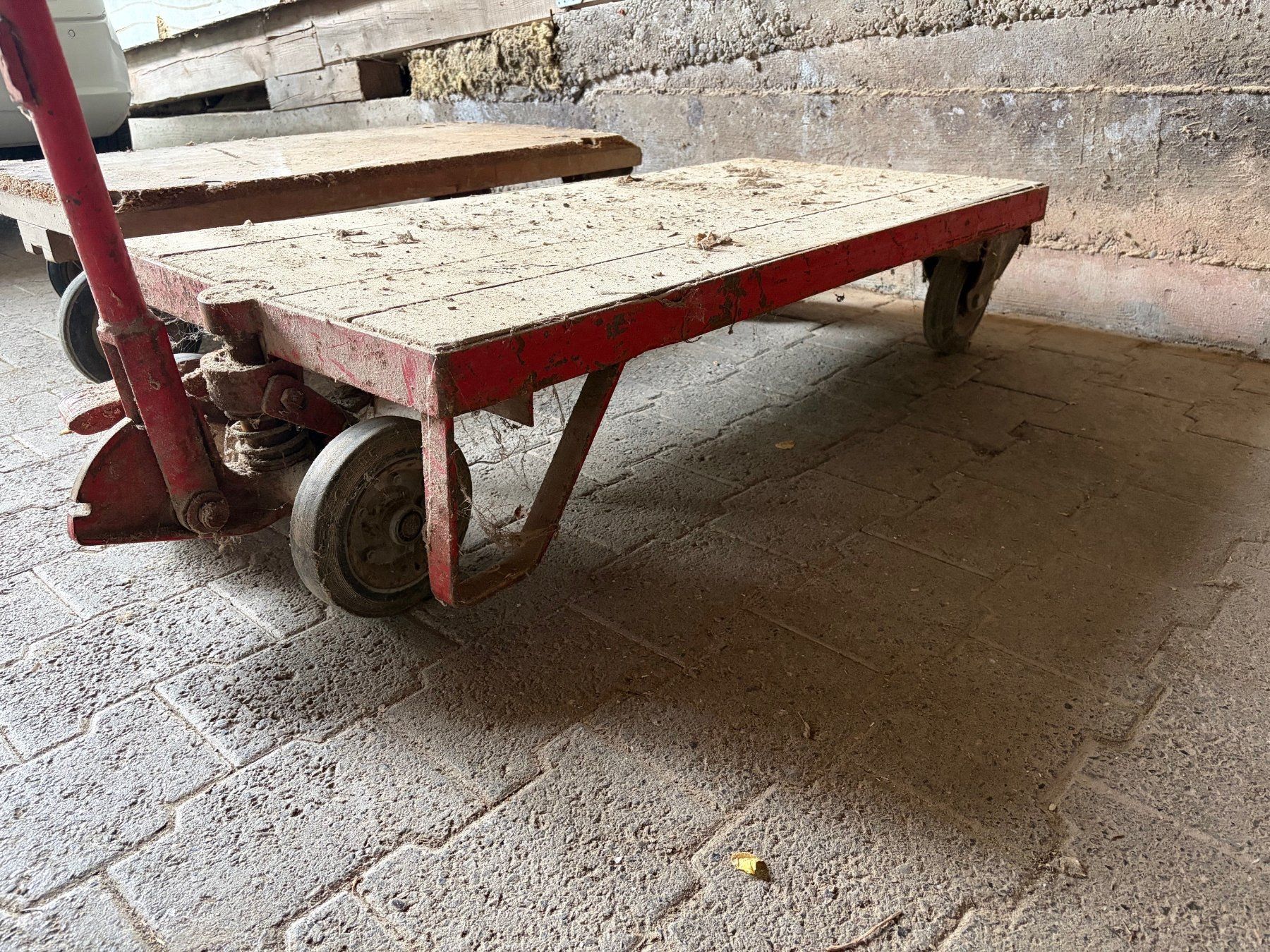 Tutti gli attrezzi: Wagen aus der Werkstatt – Usato da Rothrist venduto da SchHunWerGmbH 5