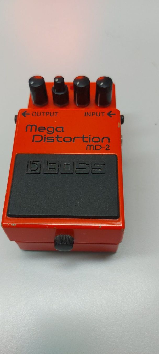 Boss Strumenti musicali: Boss MD-2 Mega Distortion Pedal – Usato da Glattbrugg venduto da Swissmusik