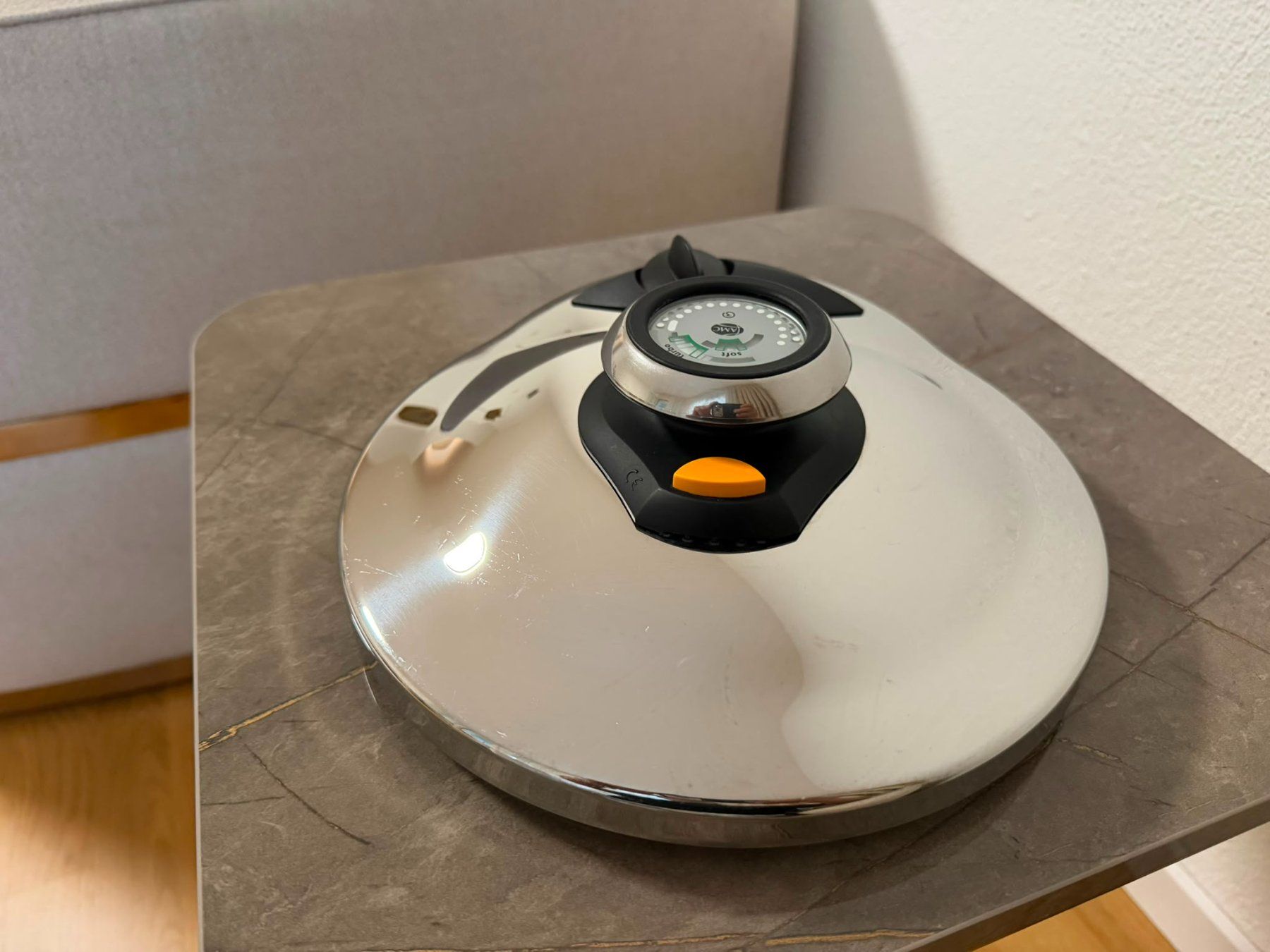 Töpfe: AMC Secuquick Schnellkochdeckel 20 cm Durchmesser, gebraucht – Gebraucht aus Buchs AG von seubah 2
