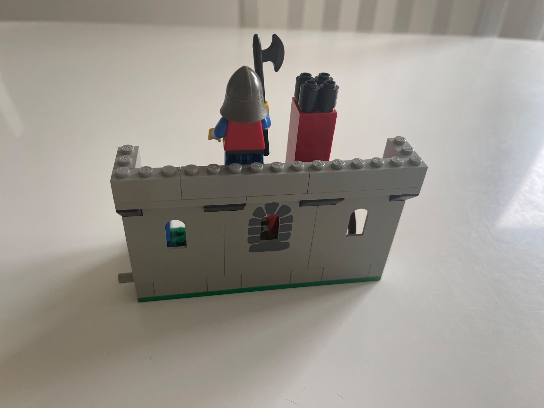 Lego Kit di costruzioni: LEGO Castle 6040 - Blacksmith Shop / Schmiede – Usato da Burgdorf venduto da Pistar 2