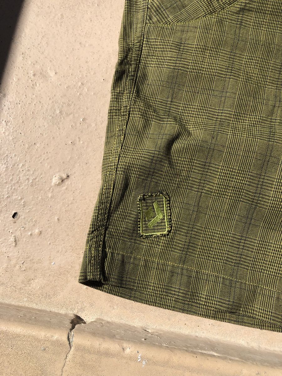 Black Diamond Pantalons: Black Diamond Shorts – D'occasion à Fribourg par ann_l9b7 1