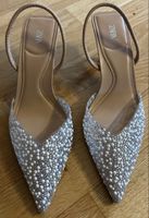 Pumps Zara Damen Grösse 36 neuwertig mit Perlen