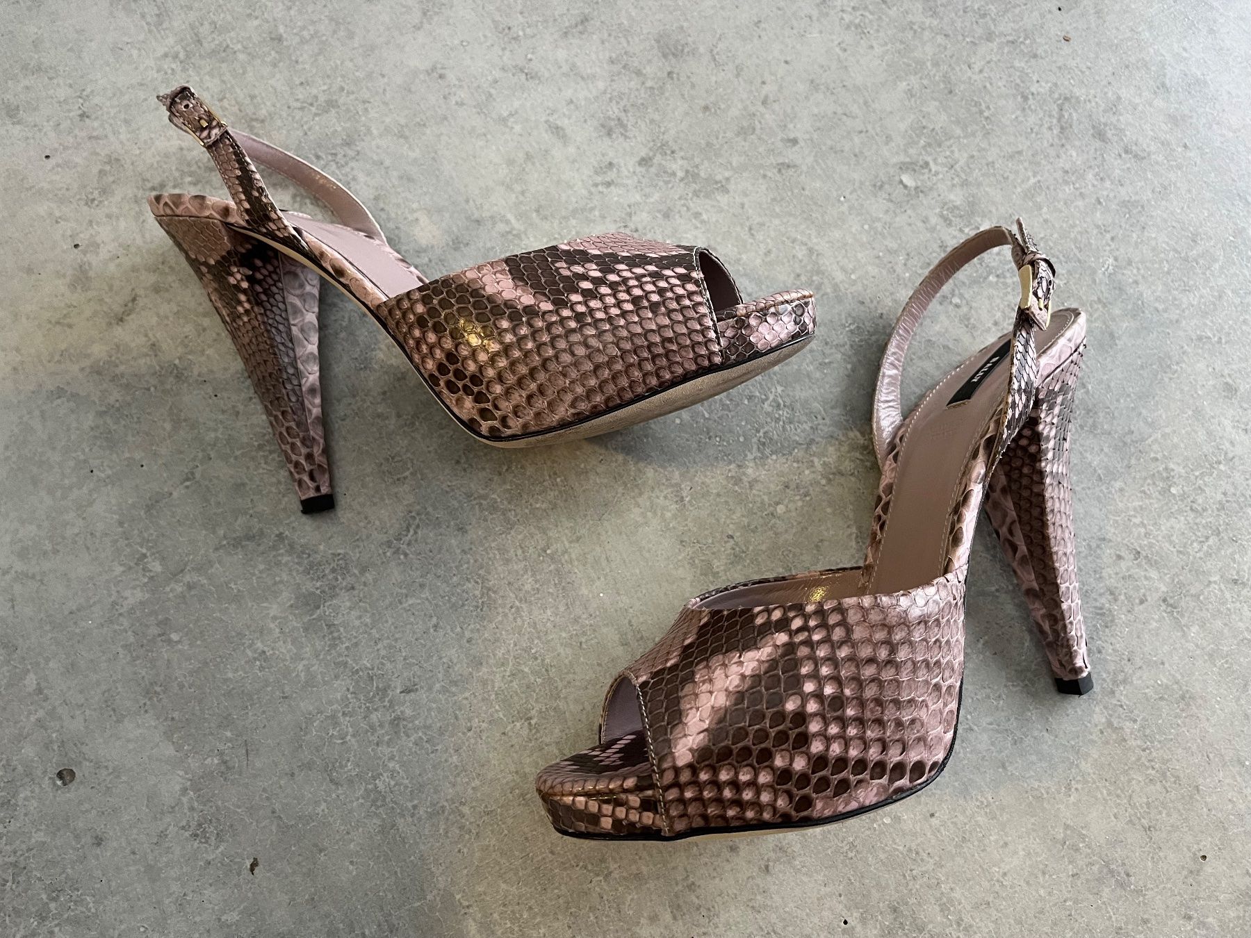 Bally Scarpe da donna: BALLY Heels Python, Gr. 38 - NP: 750.- - wie NEU – Nuovo (secondo la descrizione) da Zollikofen venduto da spunk65