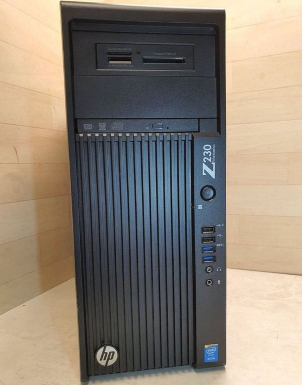 Hewlett Packard PCs: Workstation HP Z230 Nvidia Quadro FX3800 / Intel Xeon CPU / – Gebraucht aus Schaffhausen von P3ntiumii 2