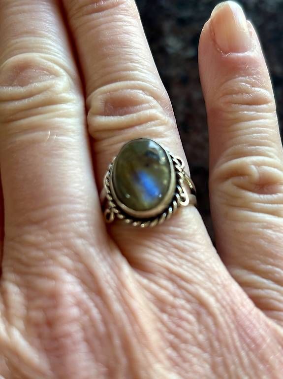 Bagues: Bague argent labradorite T.54 – D'occasion à Perroy par barballalla