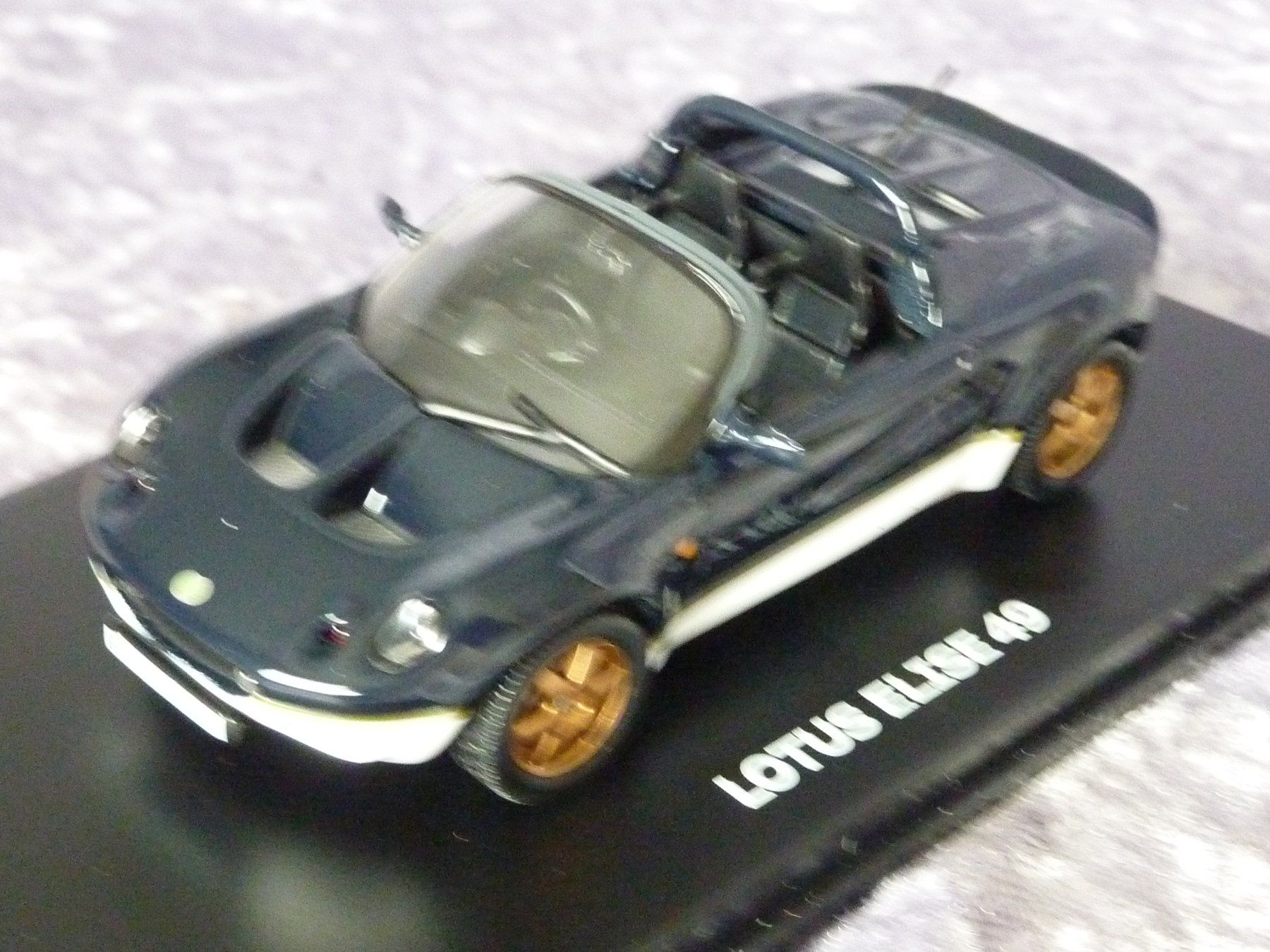 Lotus Modellini d'auto: Lotus Elise dunkelblau  1:43 – Nuovo e nell'imballaggio originale da Dürrenäsch venduto da modellautos4you 1