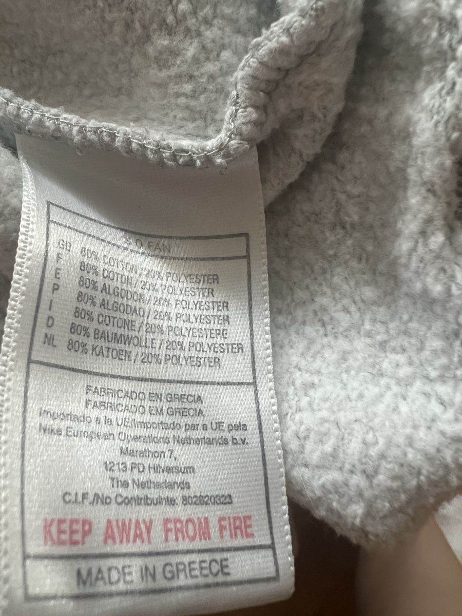 Nike Maglioni & Felpe: vintage Nike Sweater – Nuovo (secondo la descrizione) da Bern venduto da lea_wf9x 3