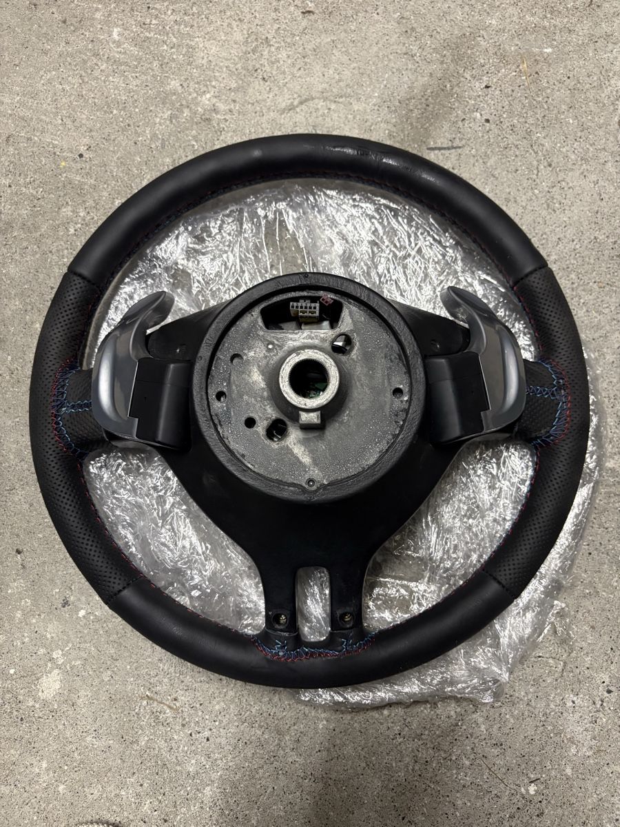 BMW Tutti pezzi di ricambio auto: BMW E46 SMG Lenkrad Neu Bezogen – Usato da Zürich venduto da Bimmer3 2