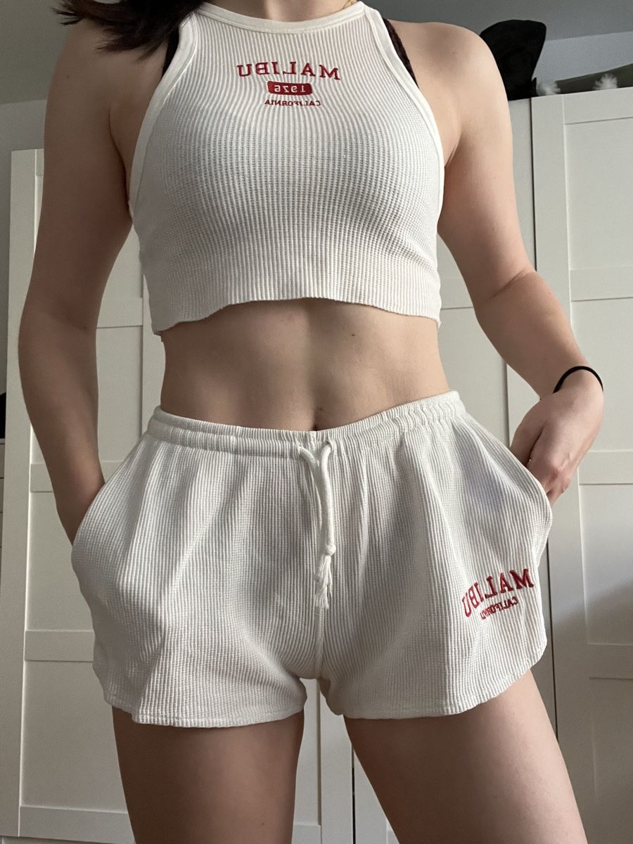 Bershka Top: Bershka Set – Nuovo (secondo la descrizione) da Bern venduto da lea_wf9x 1