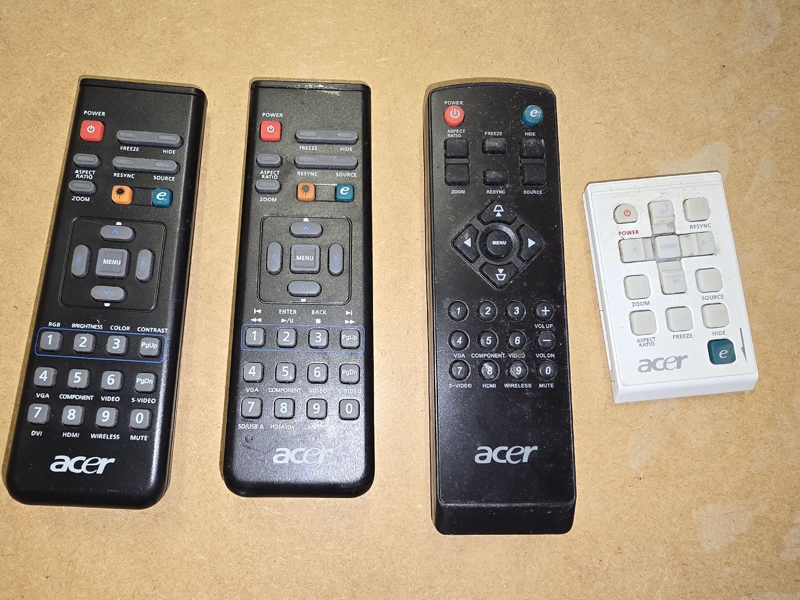 Telecomandi: Acer Beamer Fernbedienung – Usato da Lenzburg venduto da cameleoncolor