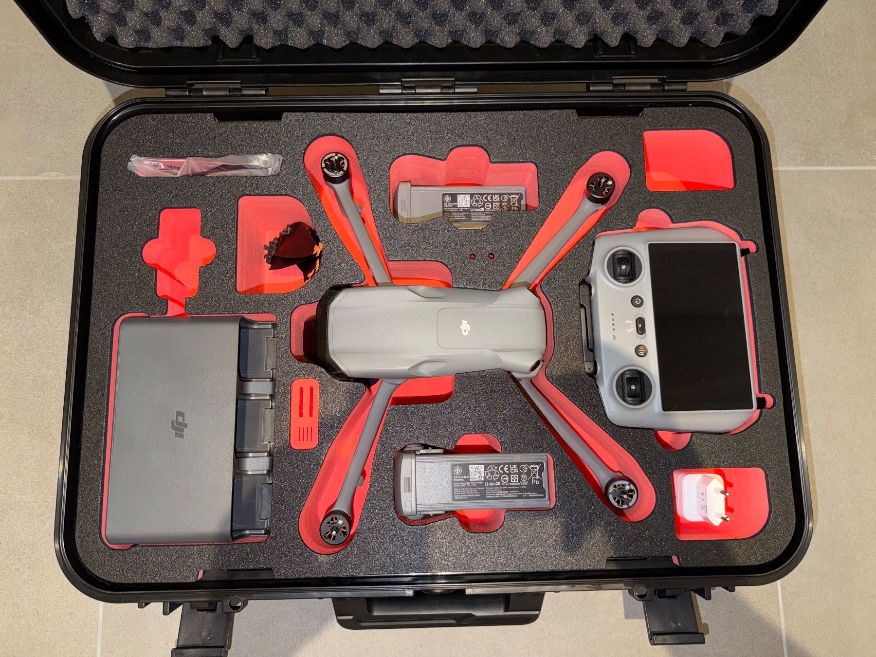 DJI Modellismo RC: DJI Air 3 Fly more combo mit Koffer – Nuovo (secondo la descrizione) da Rekingen AG venduto da Aargauer_AG 2