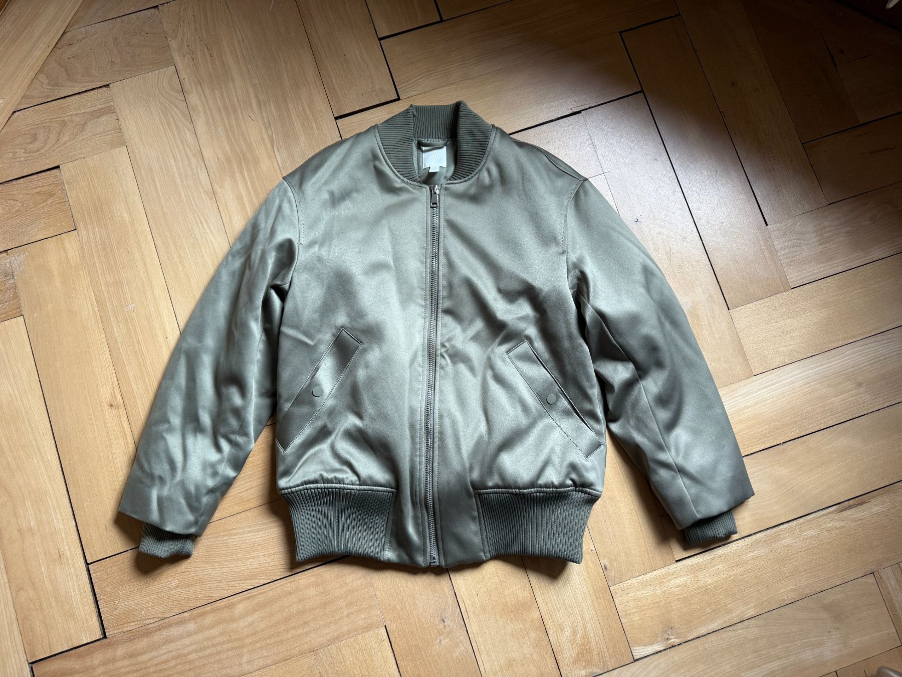 H&M Giacche: Bomberjacke khakifarben XS – Usato da Zürich venduto da Diazaio