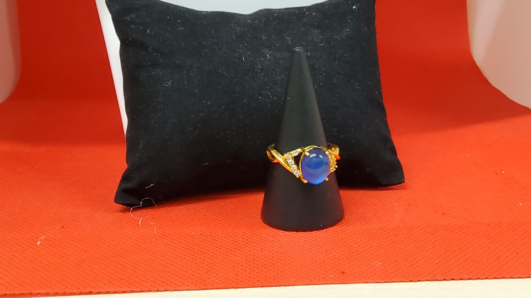Anelli: Ring mit blauem Stein, Grösse 54 – Nuovo (secondo la descrizione) da Herisau venduto da Nluanalucas
