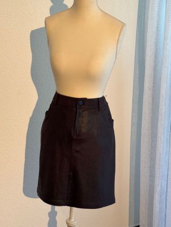 Schwarzer Minirock in Lederoptik, Gr. 40 - Herbst Look!
