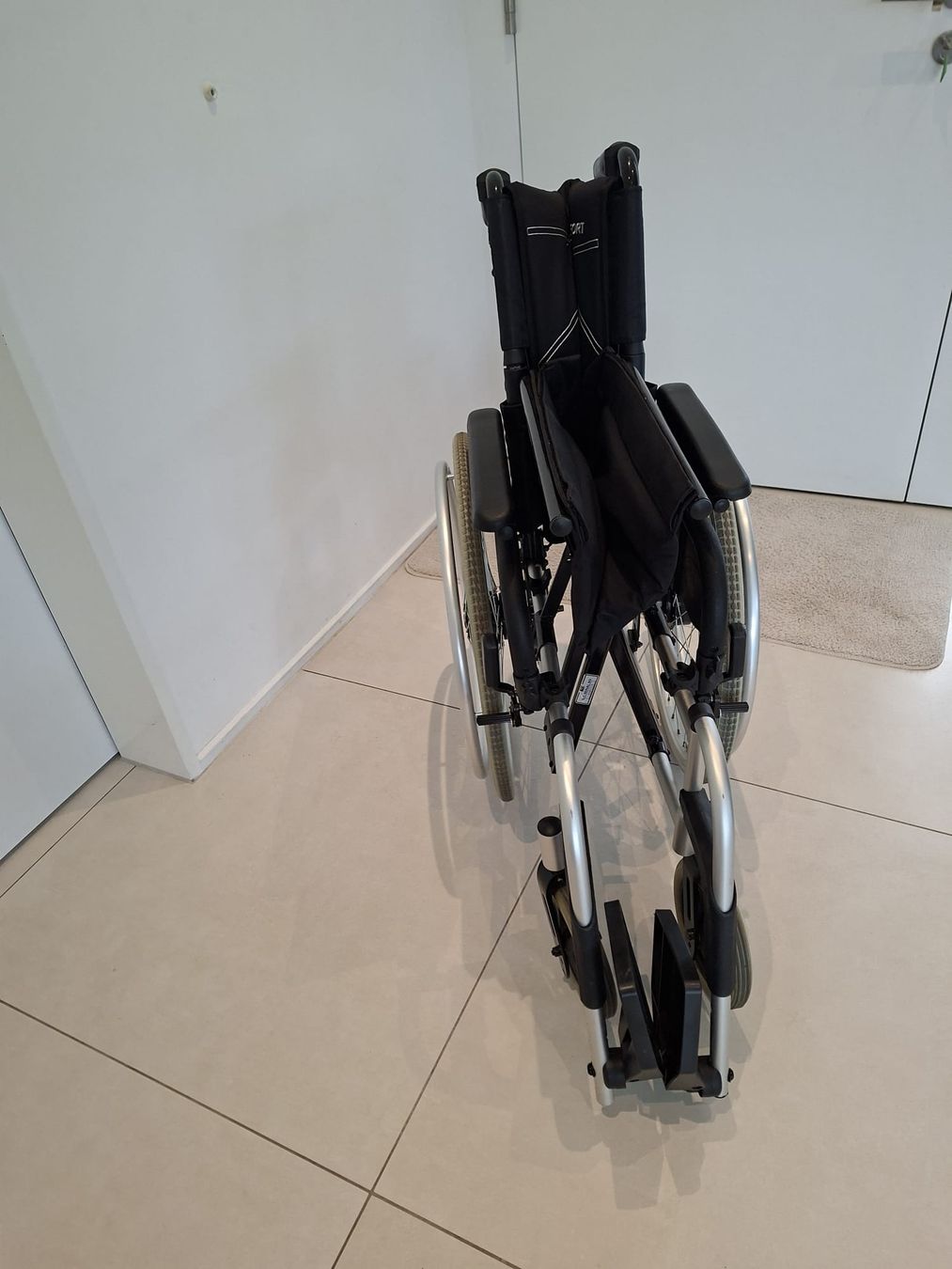 Rollstühle: Rollstuhl Comfort gebraucht leicht – Gebraucht aus Etziken von BestPriceMTG 3