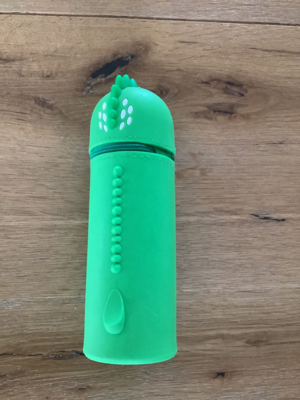 Legami Astucci : Legami Trousse Etui dinosaure vert neuve – Nuovo (secondo la descrizione) da Zug venduto da Chikimiki 1