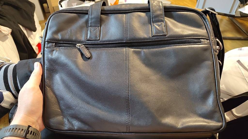 Valigie & Borse: Bugatti Leder-Notebooktasche / Businesstasche  neuwertig – Usato da Schlieren venduto da Conex7000 2